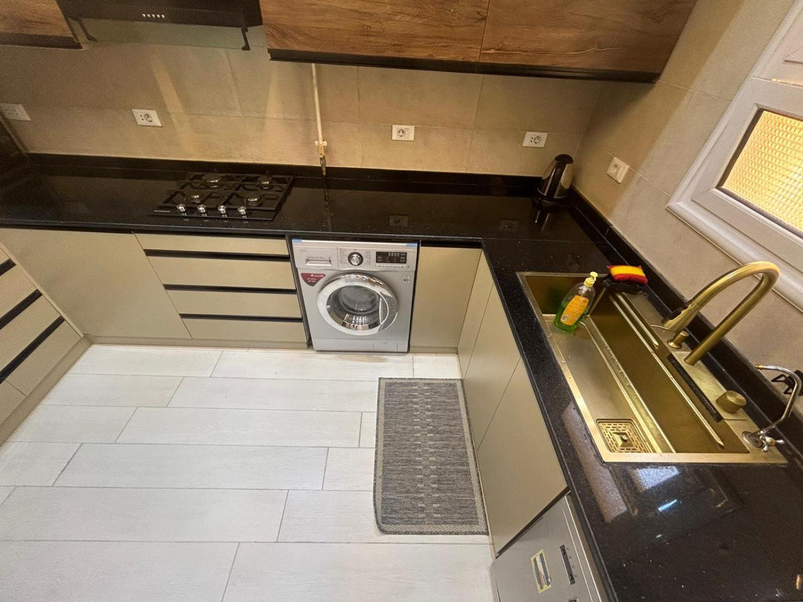 Apartment Newly Furnished Cairo